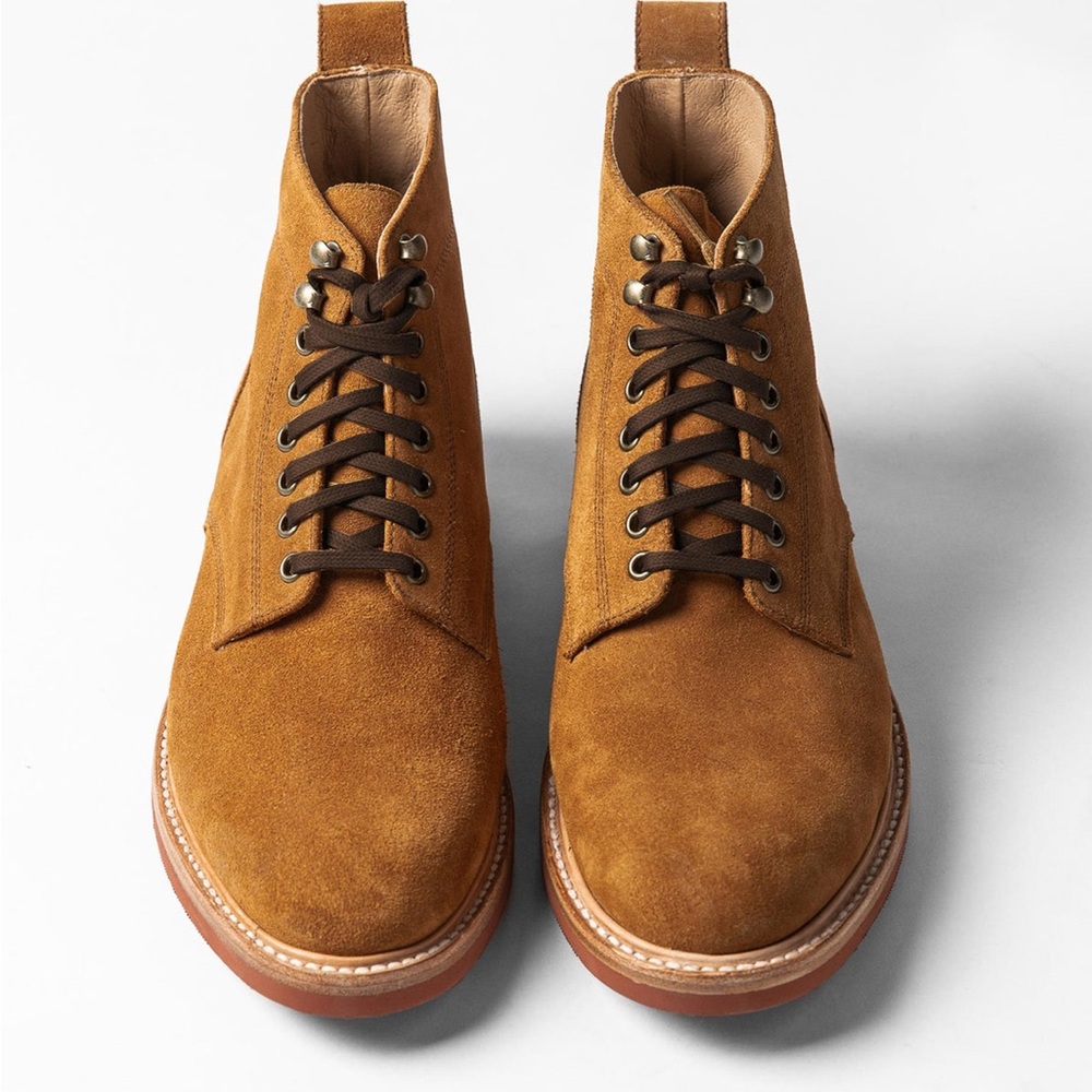 Taylor Stitch The Trench Boot
in Butterscotch Weatherproof Suede